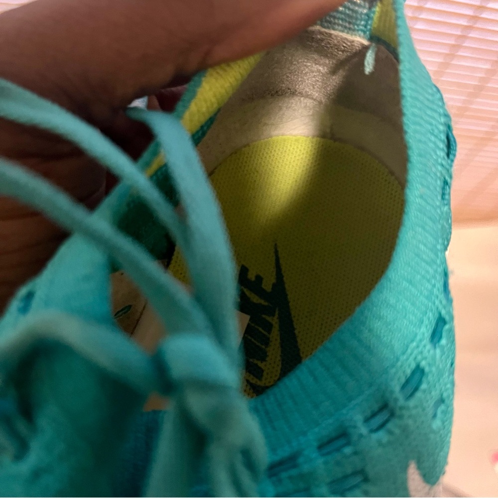 Nike Free Transform Flyknit Turquoise and Lime Knit Running Sneakers - Picture 10 of 11